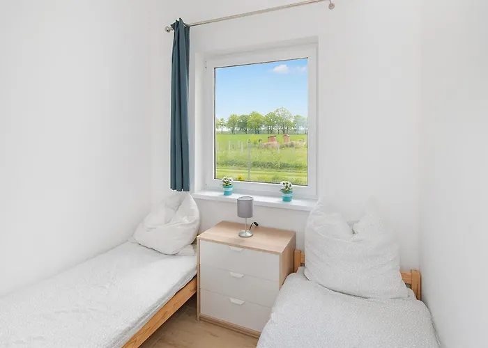 2 Bedroom Stunning In *